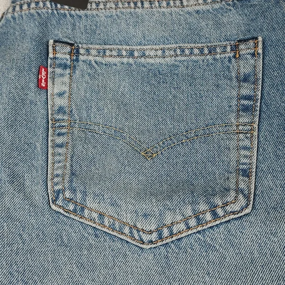 Levi Premium Jean Denim Bermuda Shorts Button and Zipper Closer Size 32 NWT - Picture 4 of 10